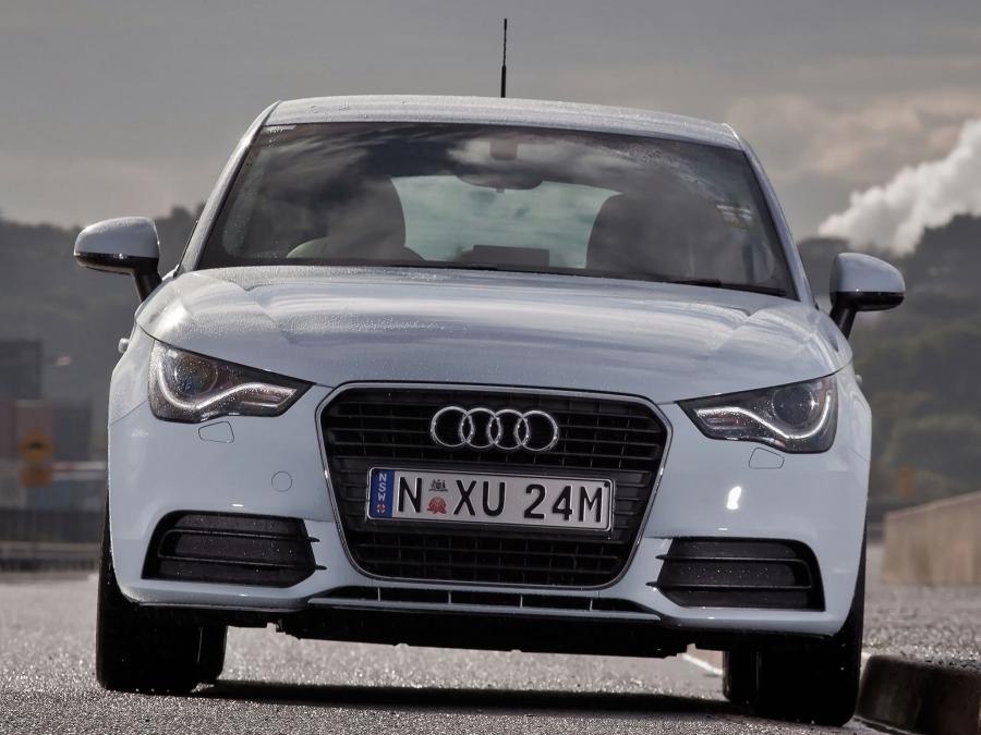  Audi A1 Sportback TFSI (8X) 2012 года  (AU) (фото 13 из 18)